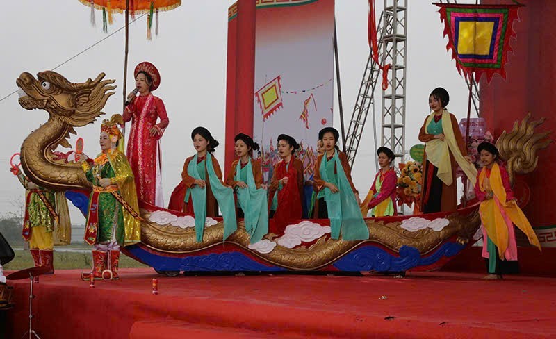 Hội hát chèo tàu Tổng Gối